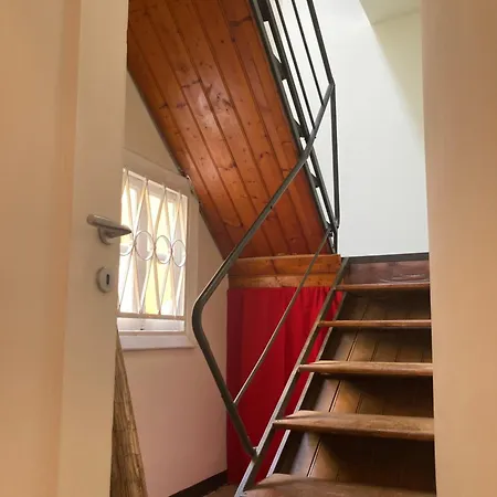 Casa Elina Кьявари